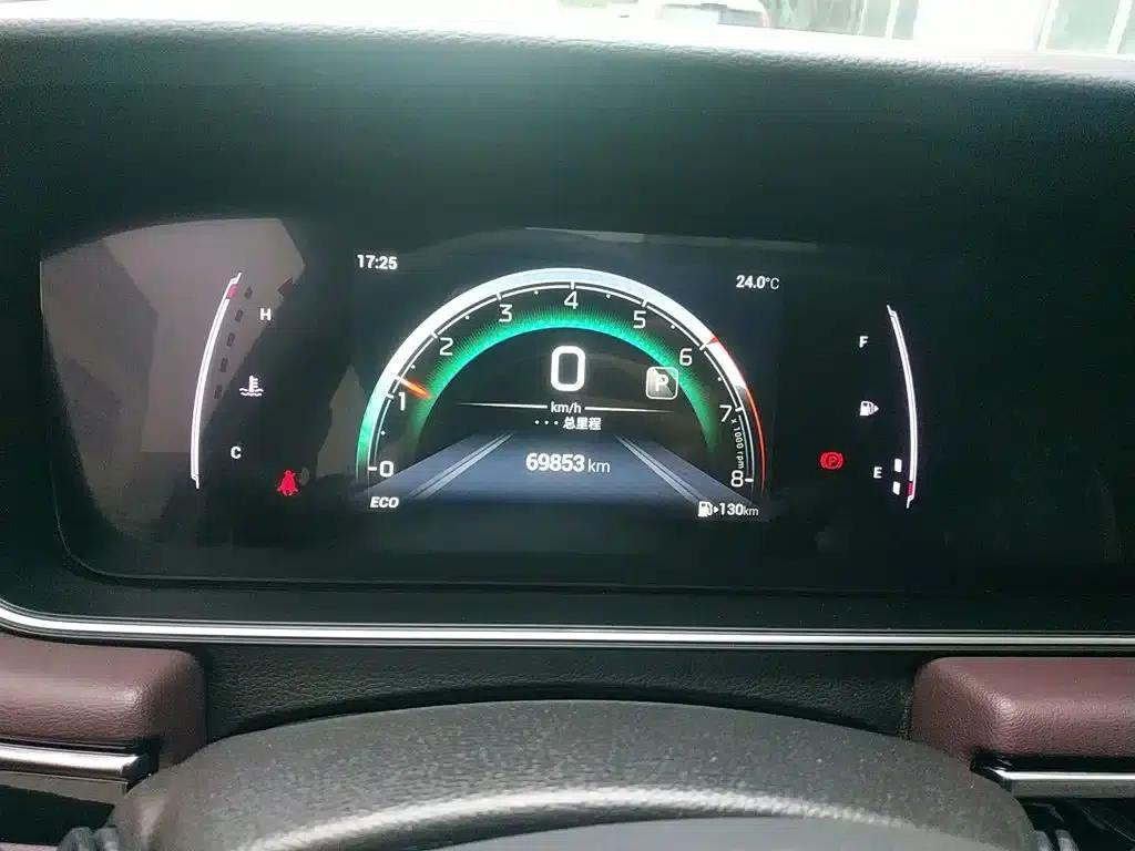 Trumpchi M6 2023 PRO 270T DCT Luxury Edition — миниатюра 8