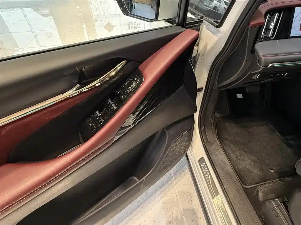 Trumpchi E9 2024 E9 Champion Edition — миниатюра 12