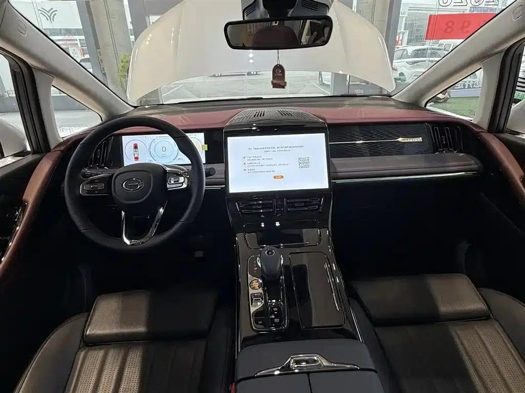 Trumpchi E9 2024 E9 Champion Edition — миниатюра 8