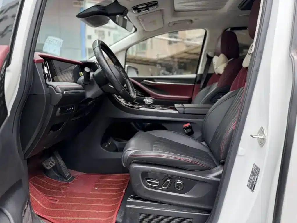 Trumpchi E9 2023 Model E9 Master — миниатюра 6