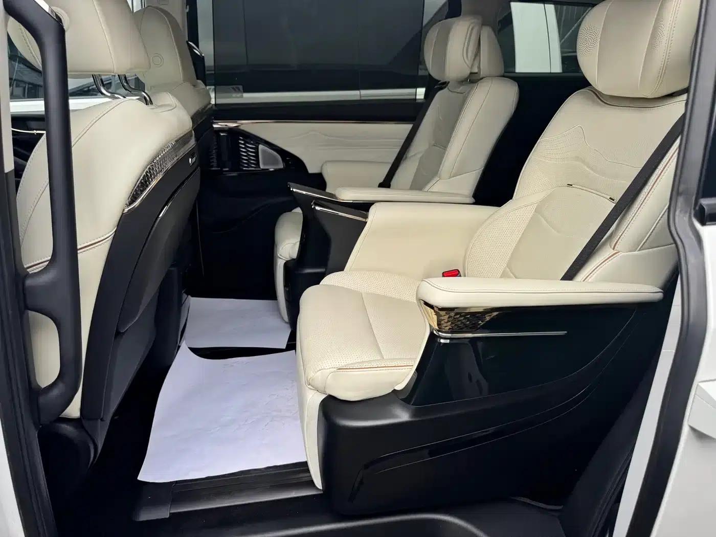 Trumpchi E9 2023 E9 MAX — миниатюра 12