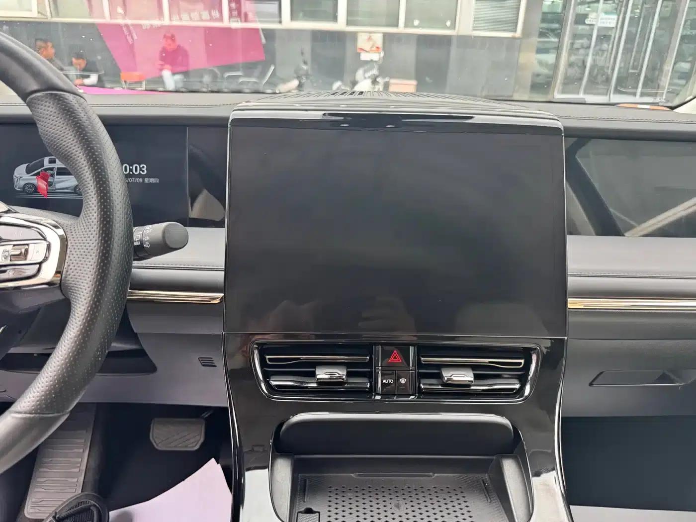 Trumpchi E9 2023 E9 MAX — миниатюра 8