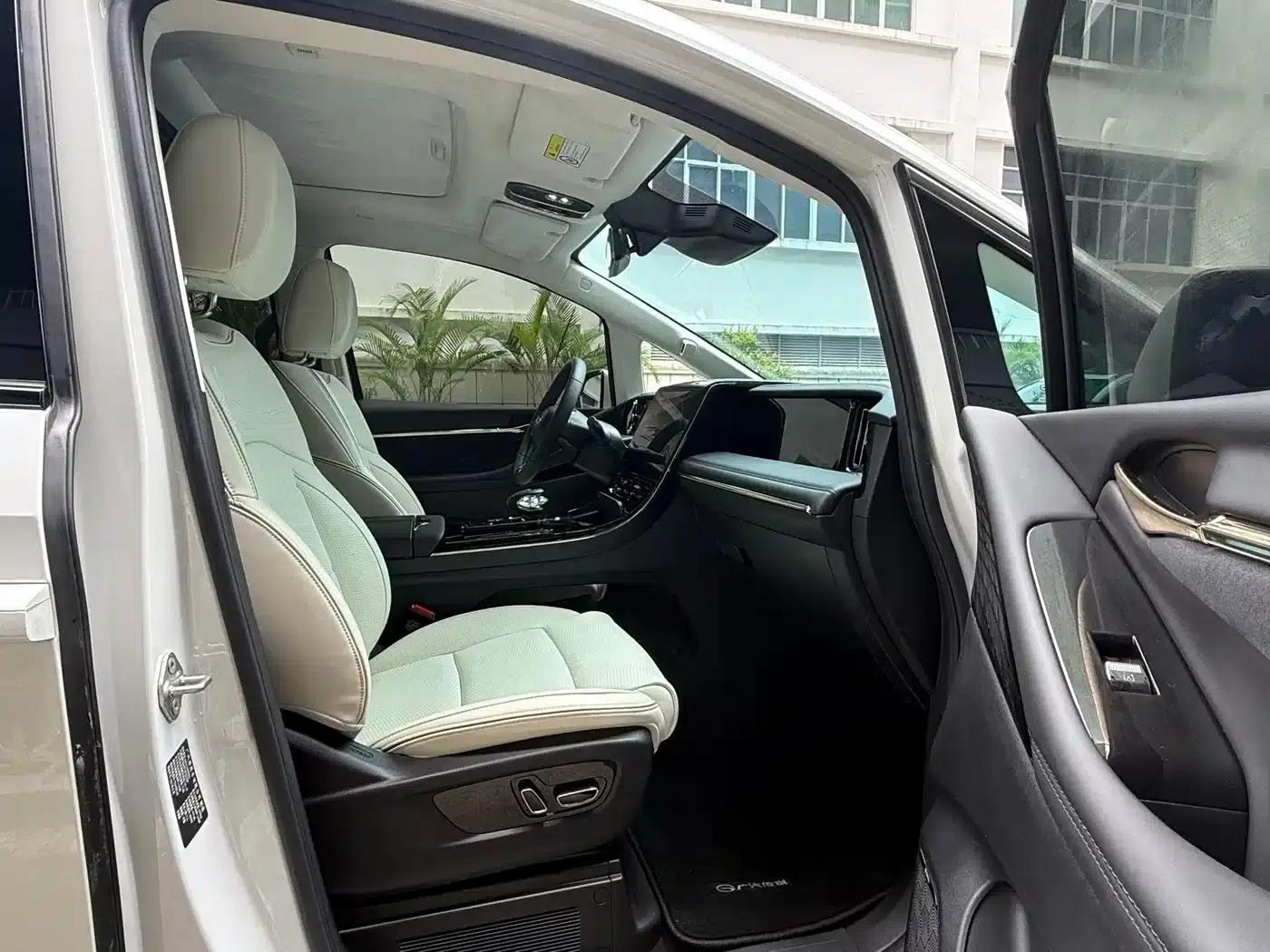 Trumpchi E9 2023 E9 MAX — миниатюра 11