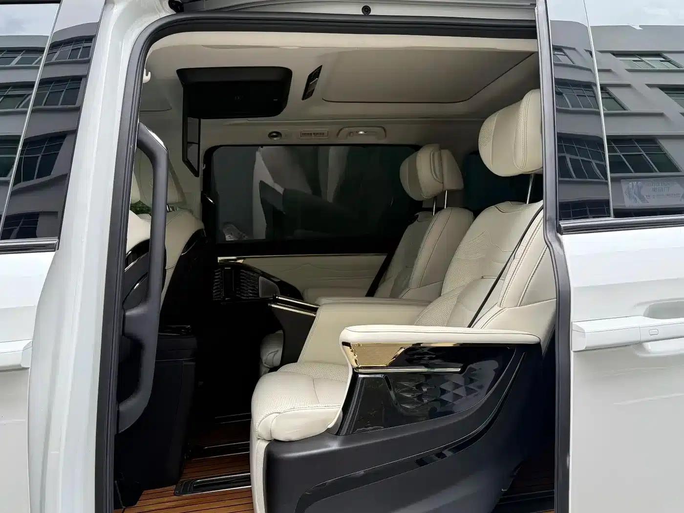 Trumpchi E9 2023 E9 MAX — миниатюра 10