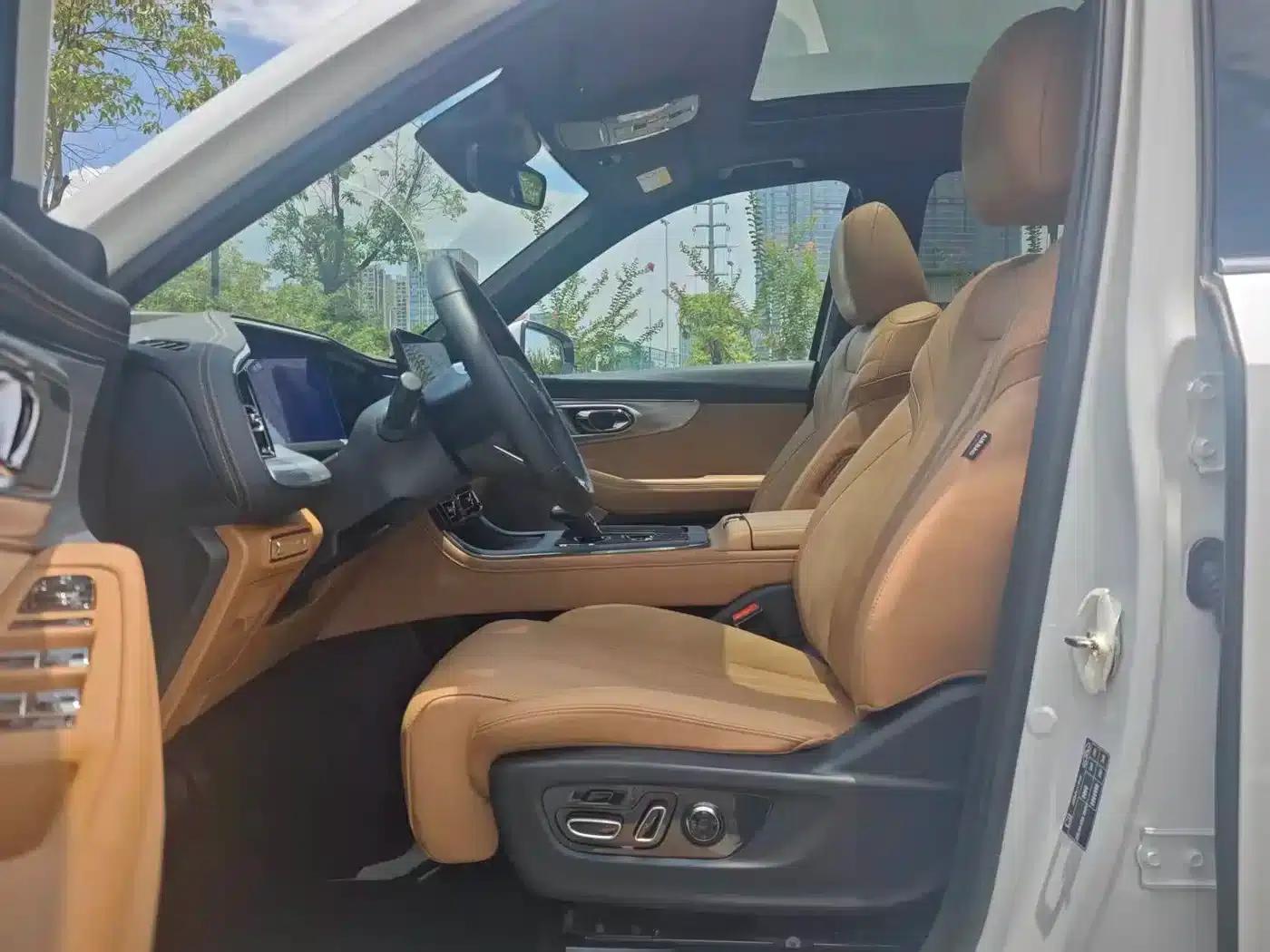 Trumpchi ES9 2024 PHEV 143km Max — миниатюра 7