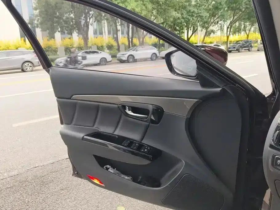 Trumpchi GA6 2016 235T DCT Elite Edition — миниатюра 7