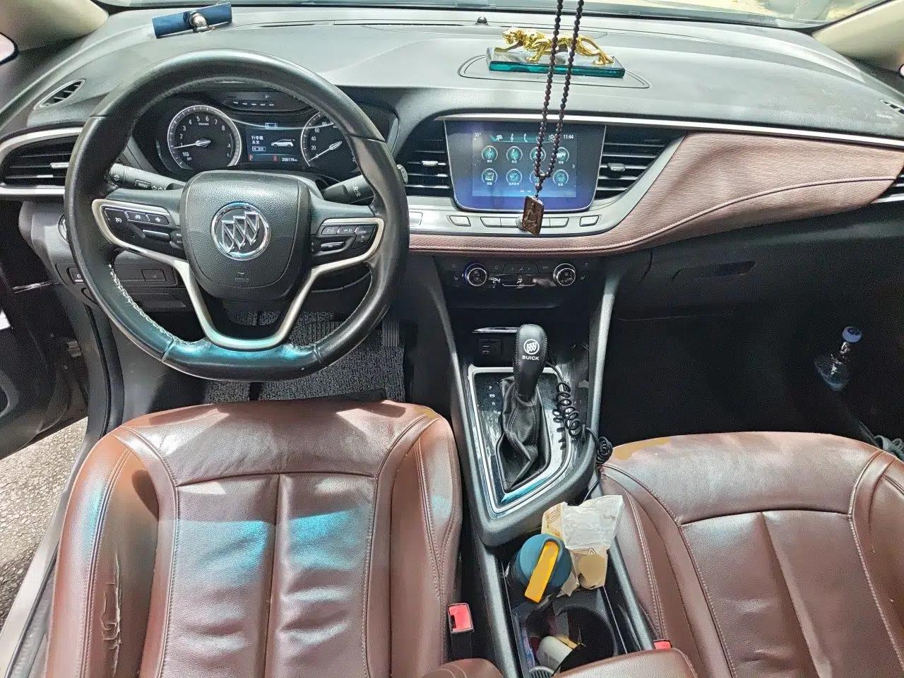 Buick GL6 2018 18T 6-Seater Luxury Model — миниатюра 9