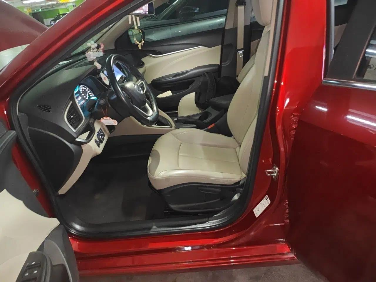 Buick Excelle GX 2018 15T Dual-Clutch Elite Model — миниатюра 12