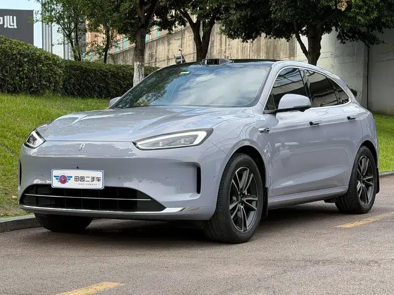 Wenjie M5 2025 Extended Range Ultra 4WD Version — миниатюра 1