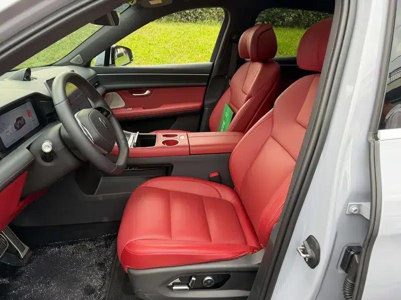 Wenjie M5 2025 Extended Range Ultra 4WD Version — миниатюра 12