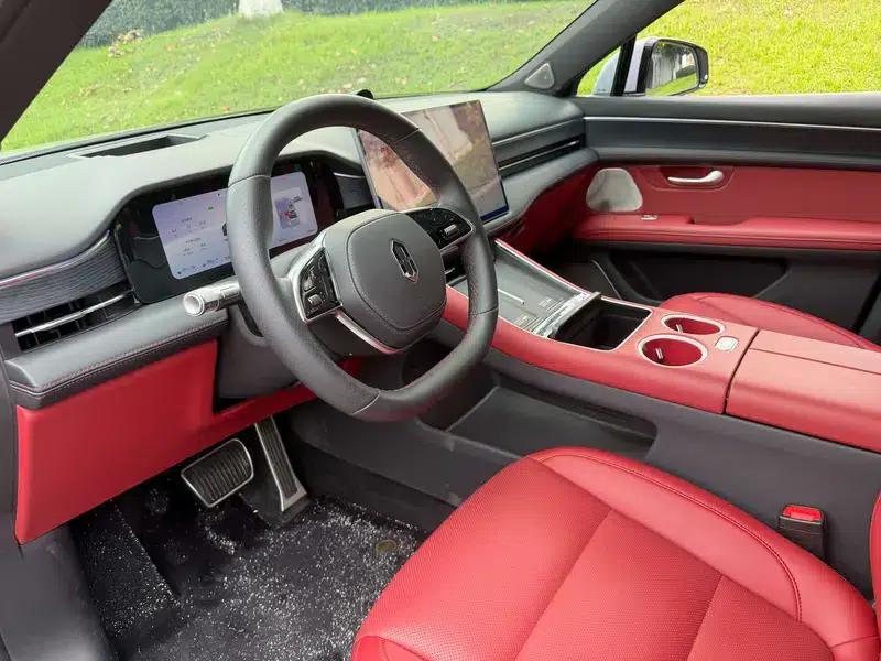 Wenjie M5 2025 Extended Range Ultra 4WD Version — миниатюра 10