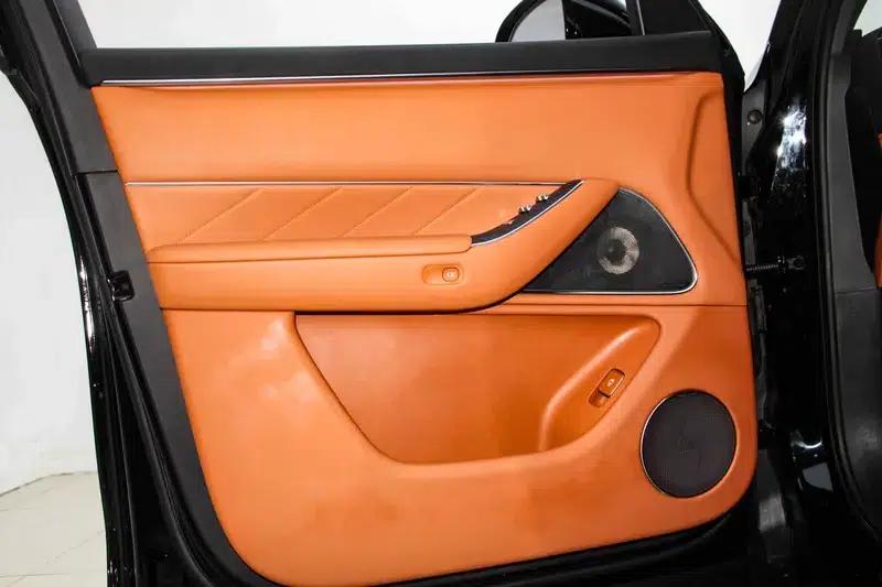 Wenjie M8 2025 Extended Range Ultra 5-Seat 4WD (192-line LiDAR) — миниатюра 13