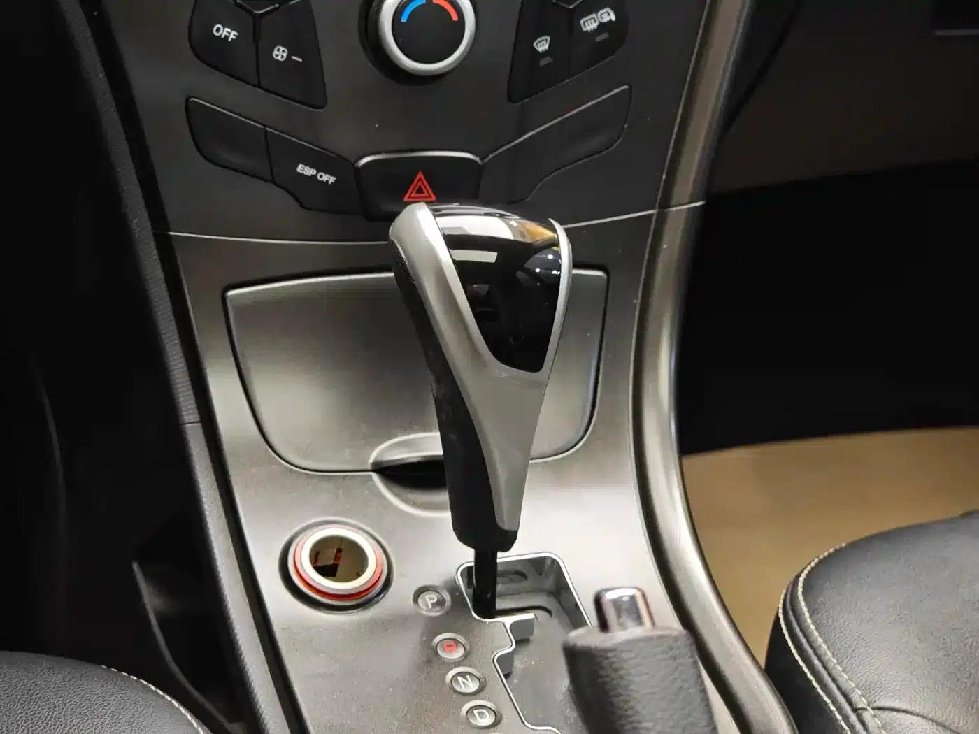 Trumpchi GA3 2013 1.6L Automatic Elite ESP Edition — миниатюра 17