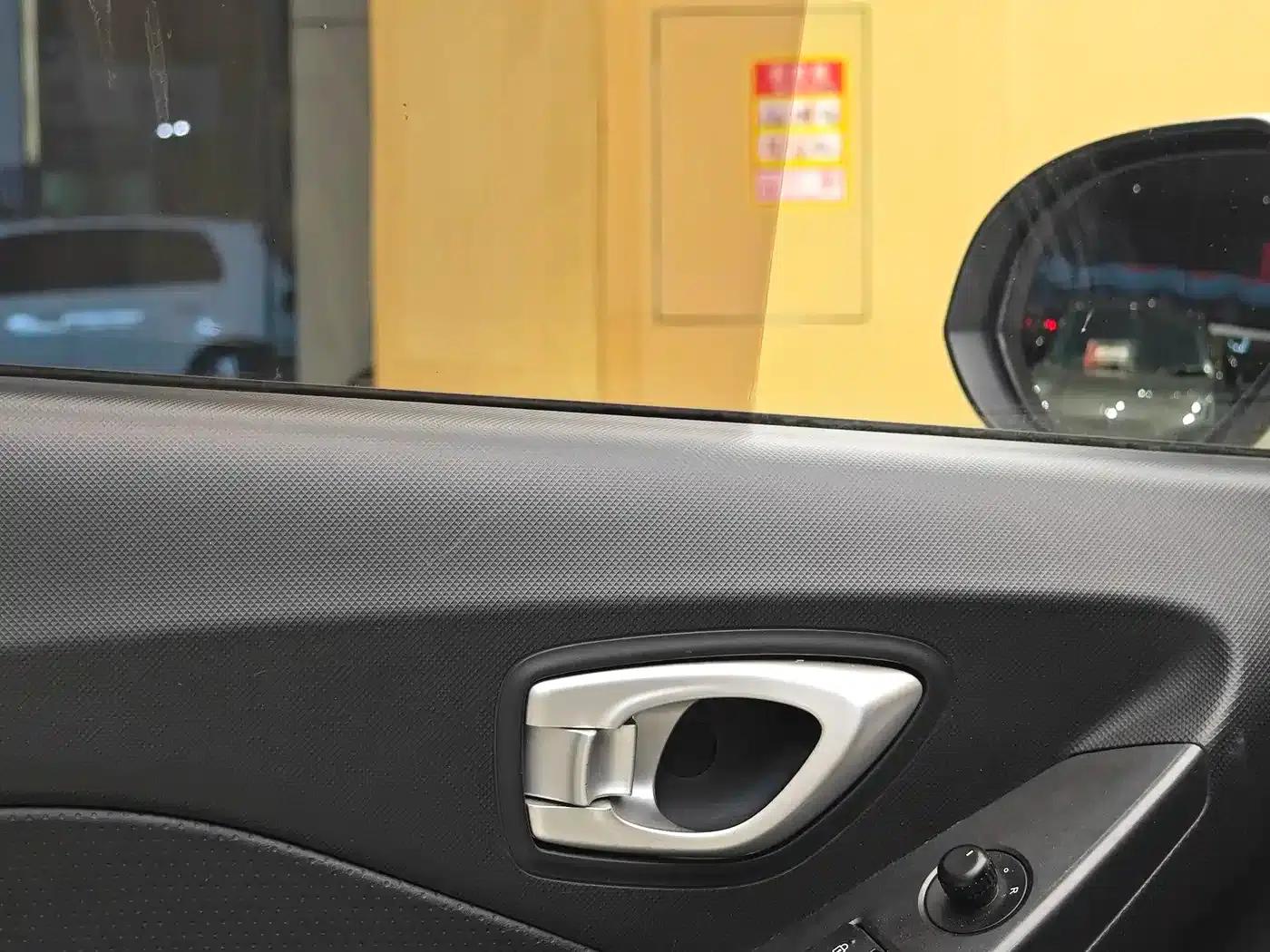 Trumpchi GA3 2013 1.6L Automatic Elite ESP Edition — миниатюра 8