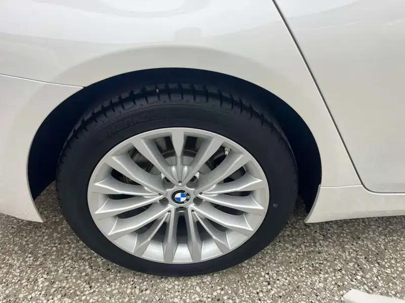2022 BMW 5 Series Facelift 525Li Luxury Package — миниатюра 6