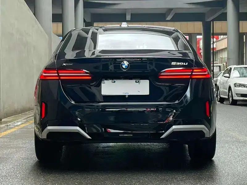 2026 BMW 5 Series 530Li xDrive M Sport Package — миниатюра 4