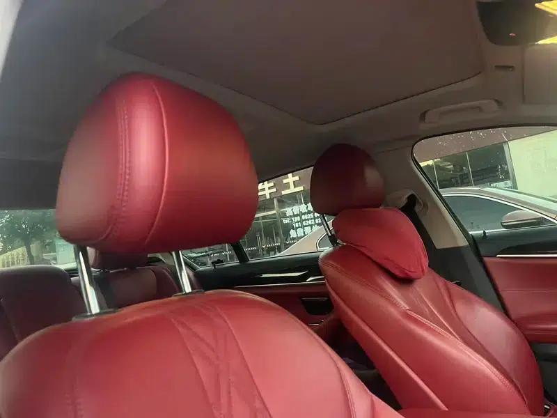 BMW 5 Series 2018 528Li Launch Special Edition — миниатюра 12