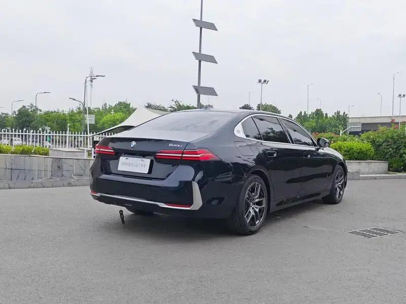 2024 BMW 5 Series 530Li Leading Luxury Package — миниатюра 7