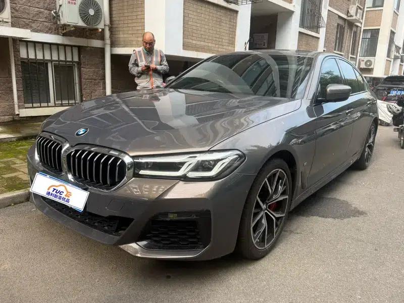 2021 BMW 5 Series (Imported) 540i Luxury Edition M Sport Package — миниатюра 1