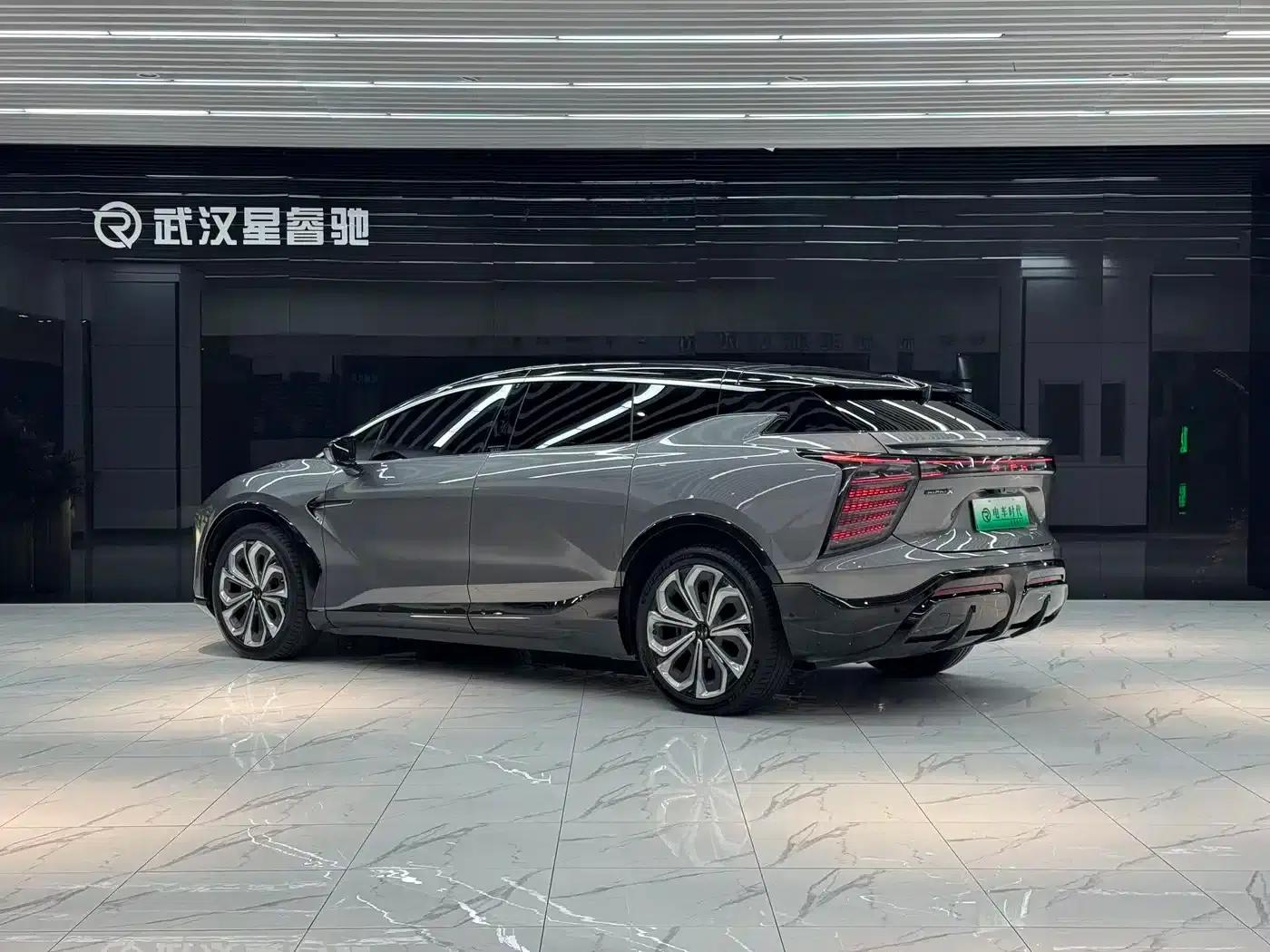 HiPhi X 2021 Flagship Edition 6-seater — миниатюра 4