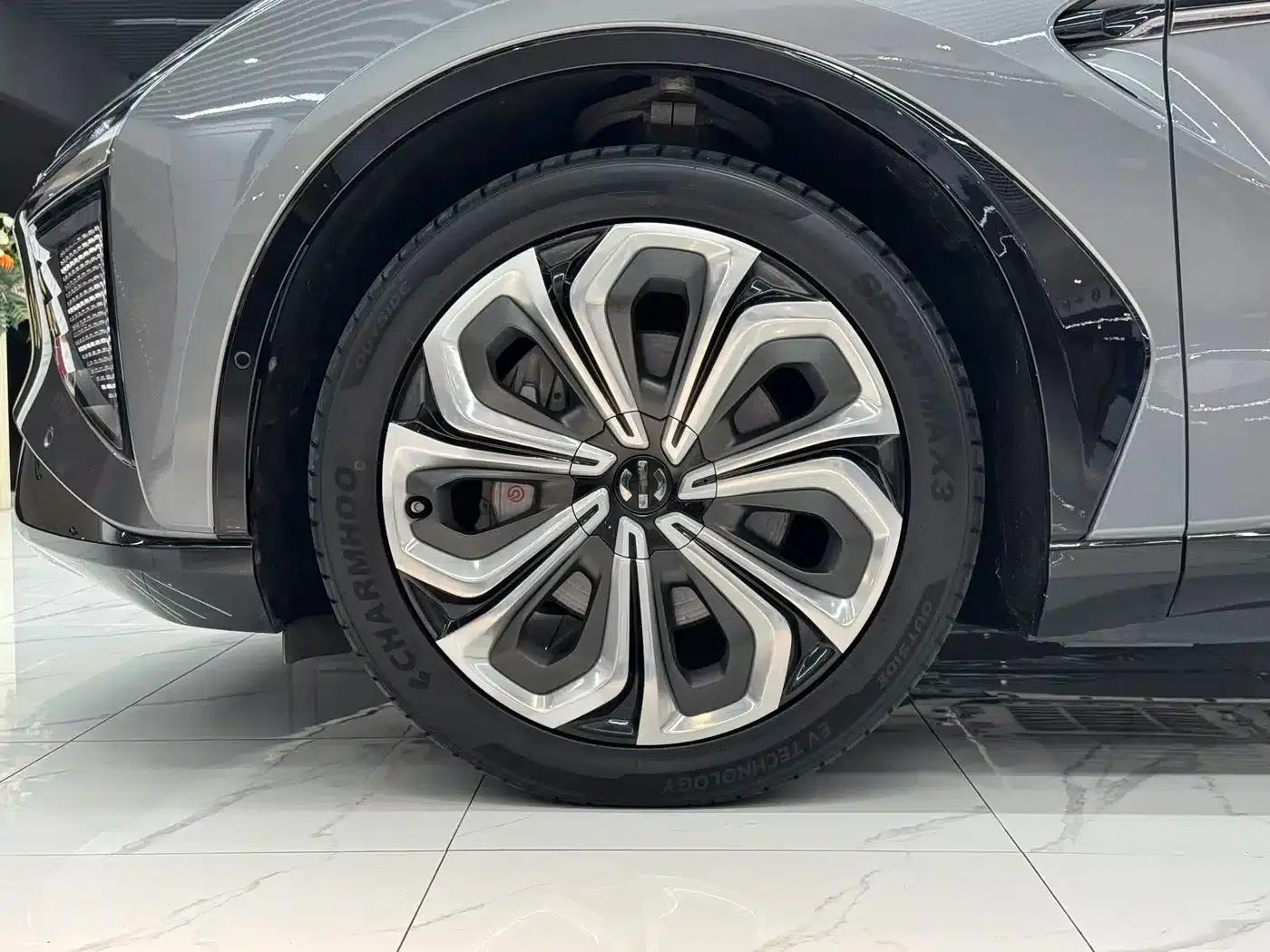 HiPhi X 2021 Flagship Edition 6-seater — миниатюра 10