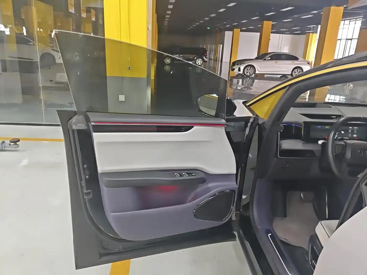 HiPhi X 2021 Luxury 6-seater — миниатюра 14