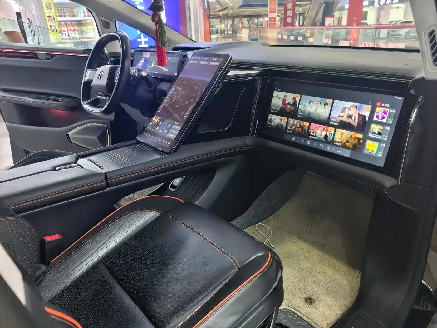 HiPhi X 2021 Founder Edition 6-seater — миниатюра 8