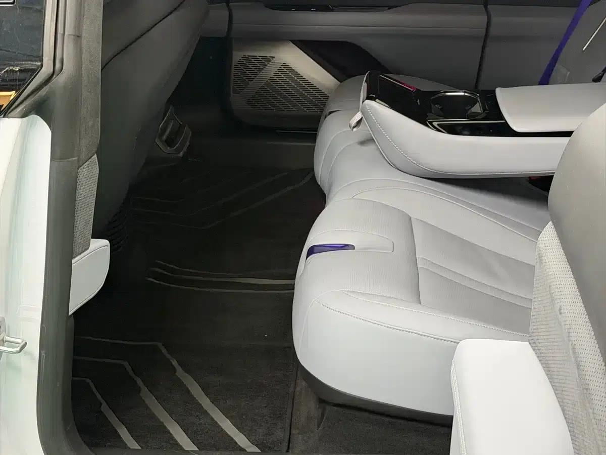 HiPhi Z 2023 Five-Seat Version — миниатюра 13