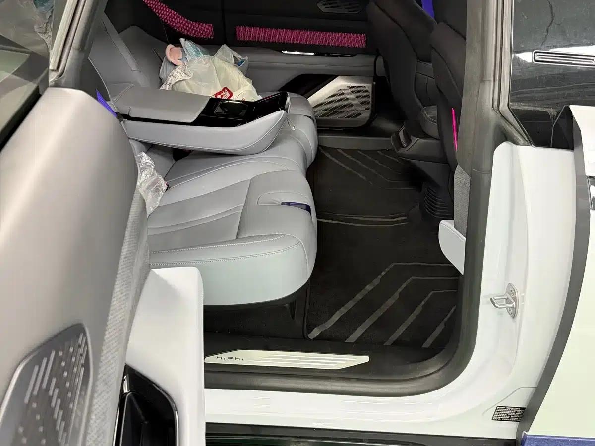 HiPhi Z 2023 Five-Seat Version — миниатюра 17