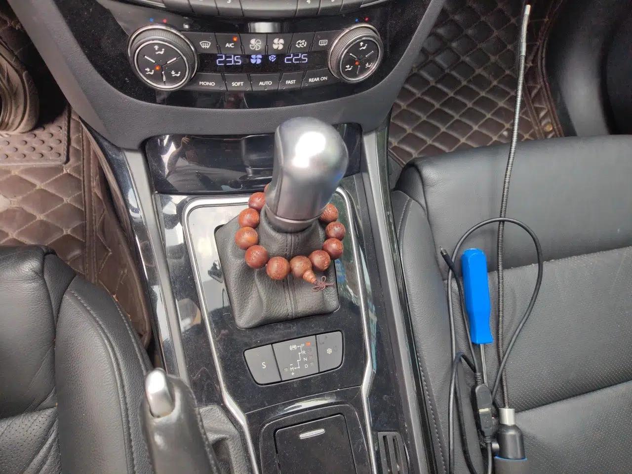 Peugeot 508 2012 2.0L Automatic Smart Enjoyment Version — миниатюра 14