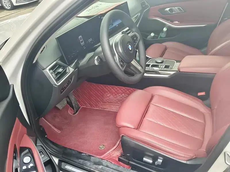 2023 BMW 3 Series 320i M Sport Package — миниатюра 11