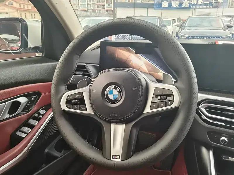 2023 BMW 3 Series 320i M Sport Package — миниатюра 9