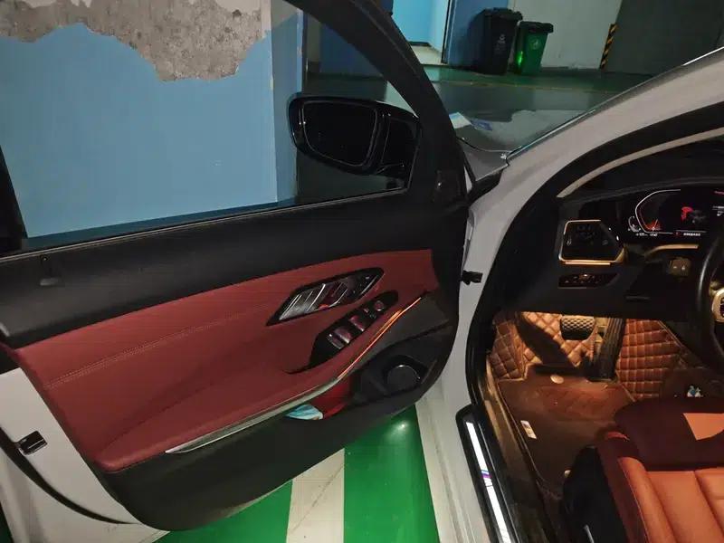 2021 BMW 3 Series 330i M Sport Shadow Edition — миниатюра 16