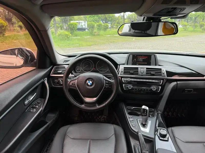 2017 BMW 3 Series 320Li Fashion Edition — миниатюра 8