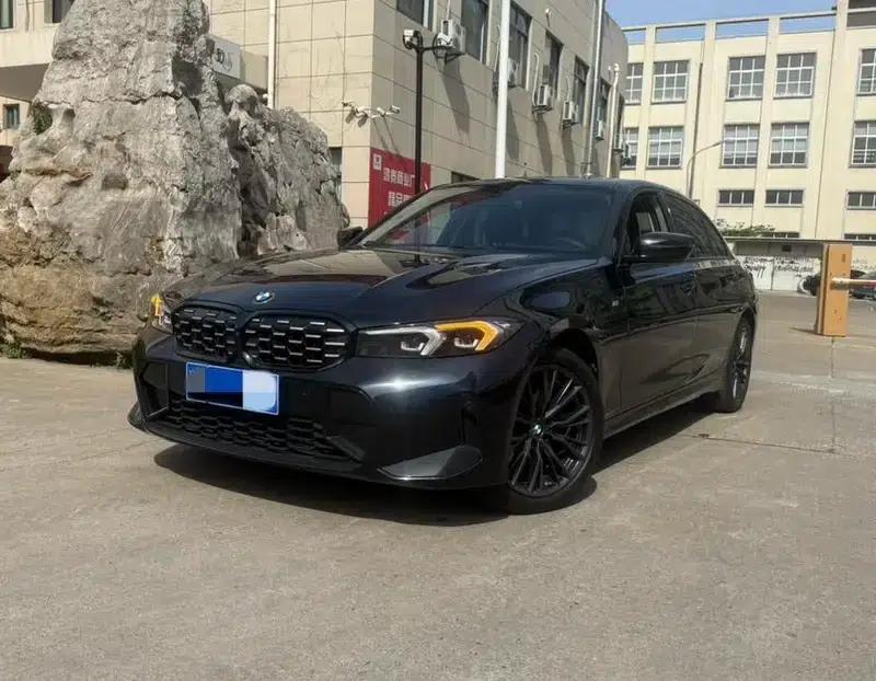 2023 BMW 3 Series 325Li M Sport Shadow Edition — миниатюра 1