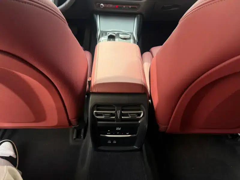 2023 BMW 3 Series 325Li M Sport Shadow Edition — миниатюра 10
