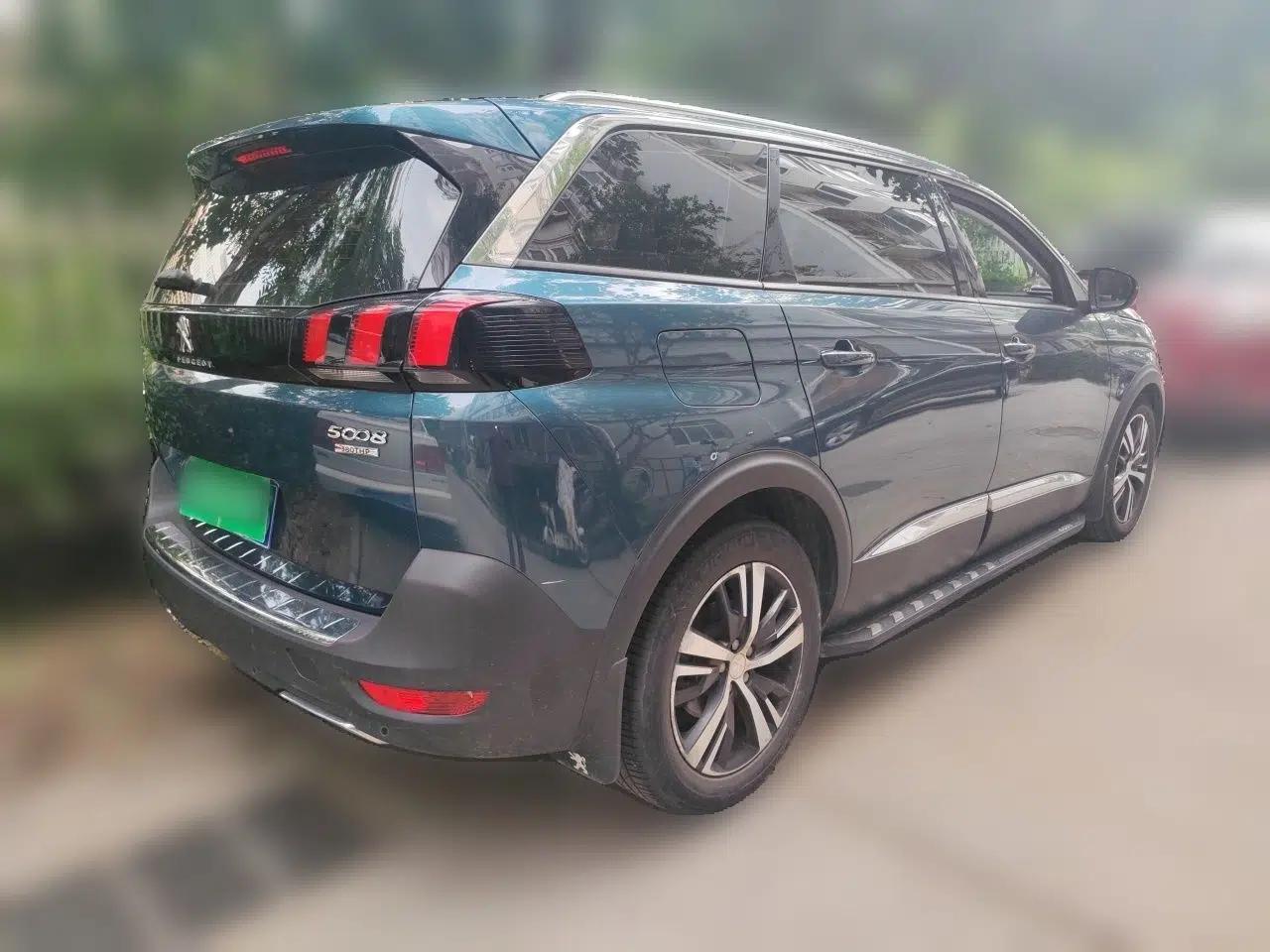 Peugeot 5008 2017 380THP 7-Seater Elite Edition — миниатюра 6
