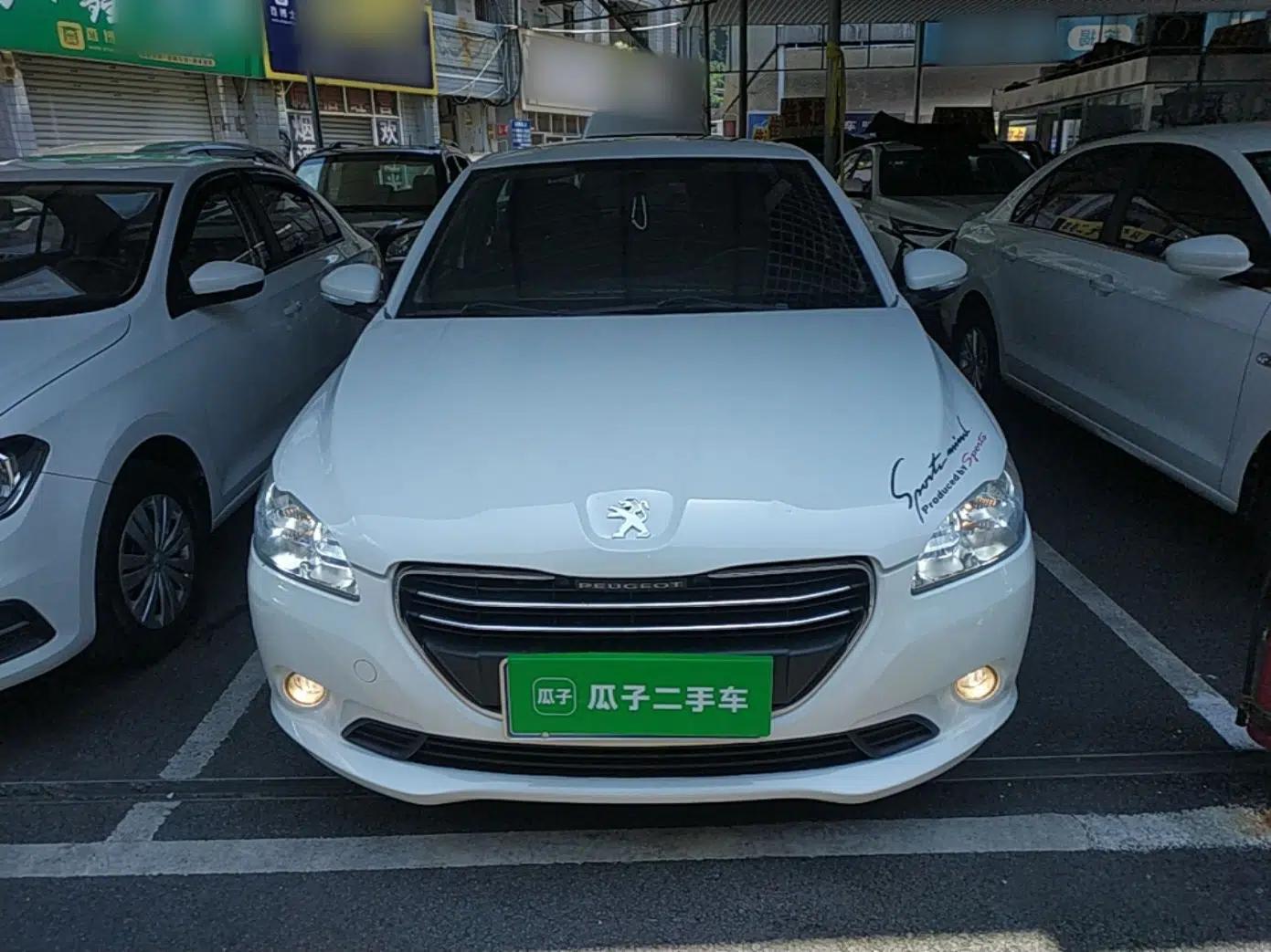 Peugeot 301 2014 1.6L Automatic Luxury Edition — миниатюра 2
