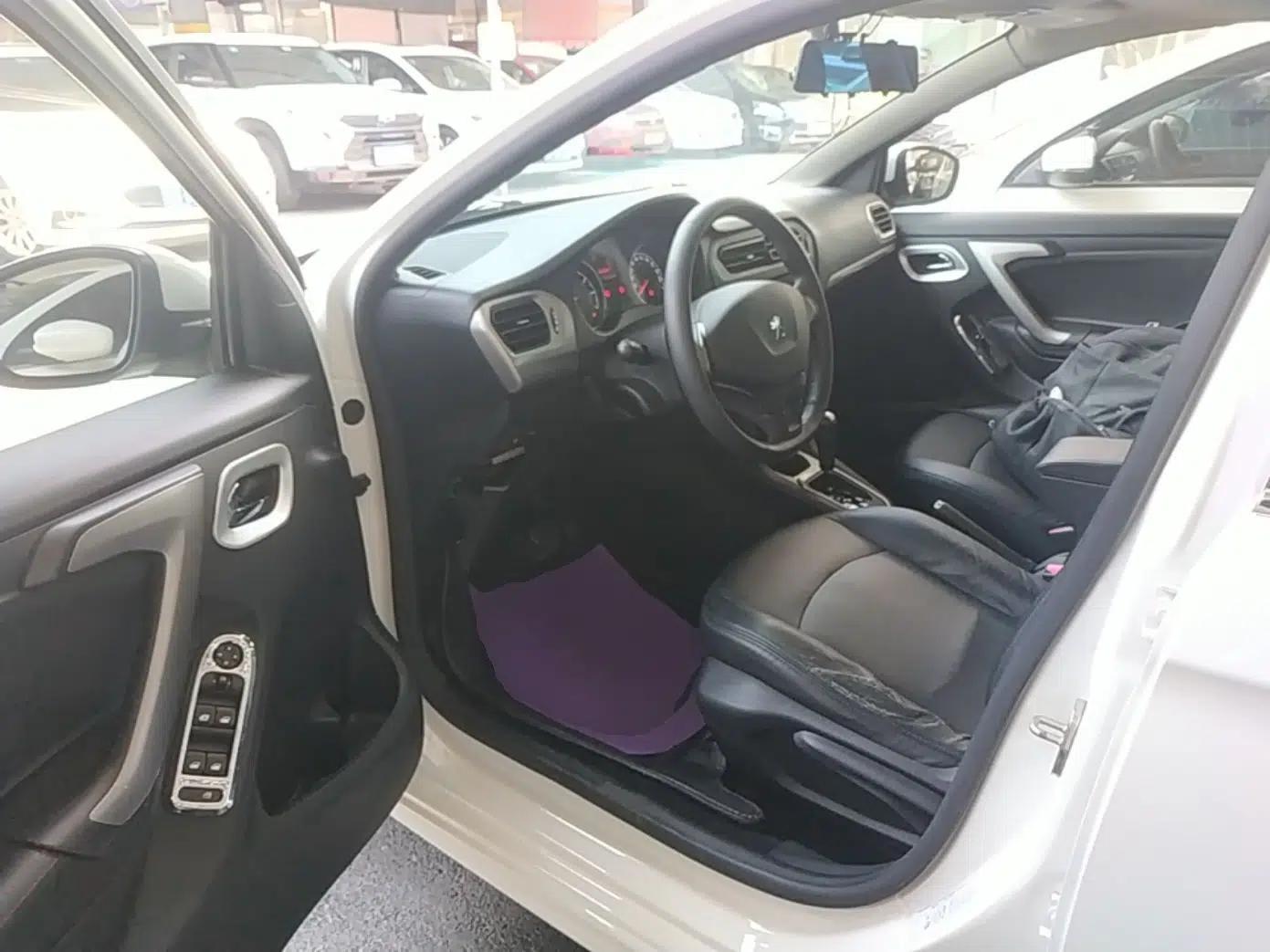 Peugeot 301 2014 1.6L Automatic Luxury Edition — миниатюра 18