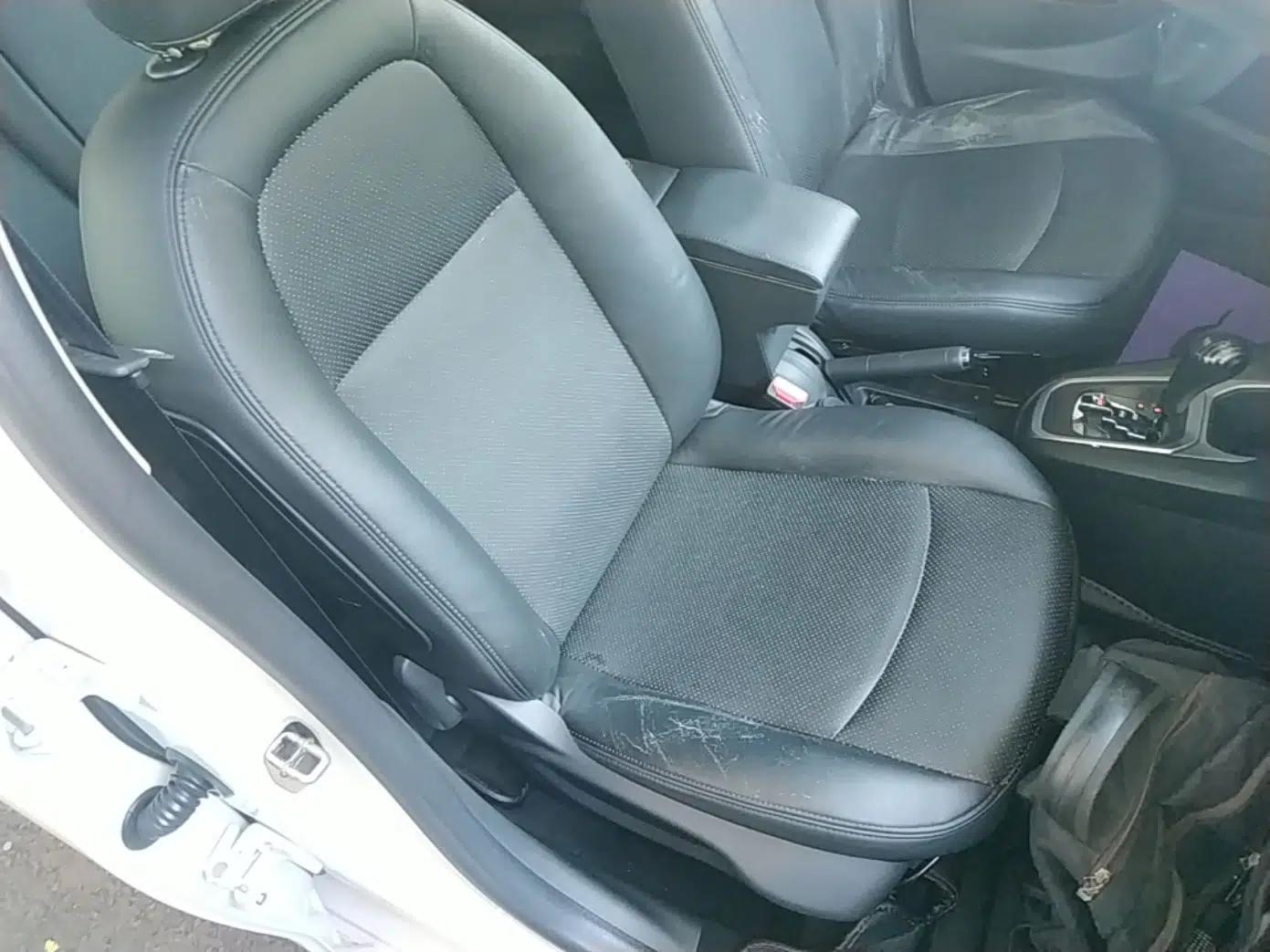 Peugeot 301 2014 1.6L Automatic Luxury Edition — миниатюра 19