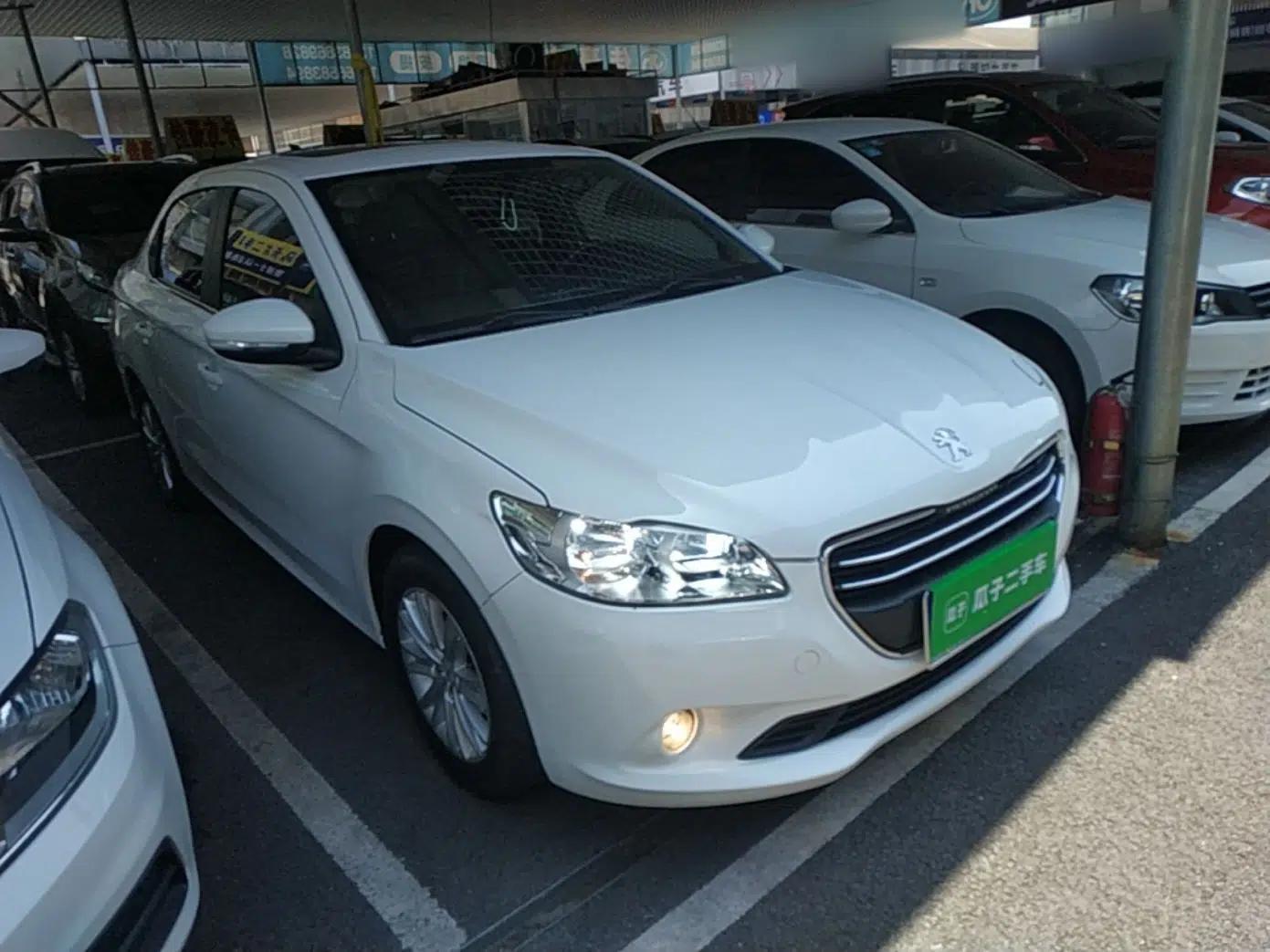 Peugeot 301 2014 1.6L Automatic Luxury Edition — миниатюра 3