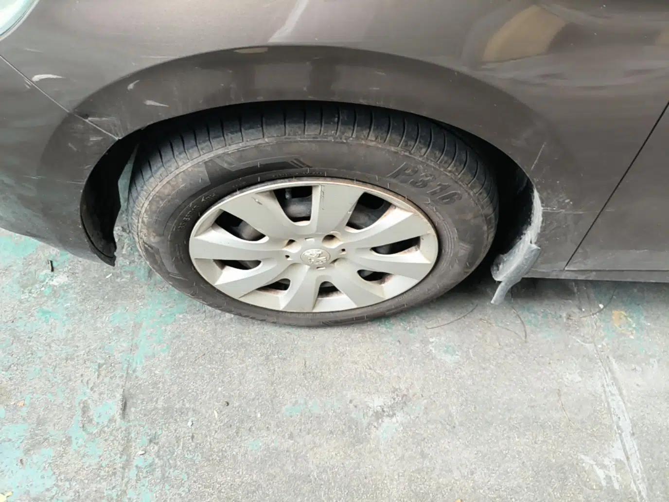 Peugeot 301 2014 1.6L Manual Comfort Edition — миниатюра 10
