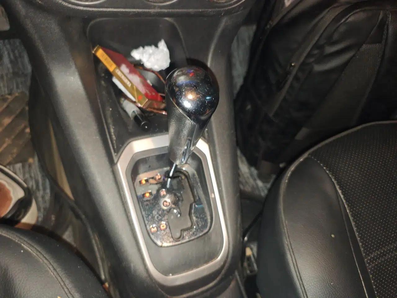 Peugeot 301 2014 1.6L Automatic Comfort Edition — миниатюра 14