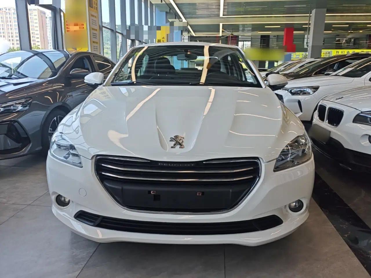 Peugeot 301 2014 1.6L Automatic Luxury Edition — миниатюра 2
