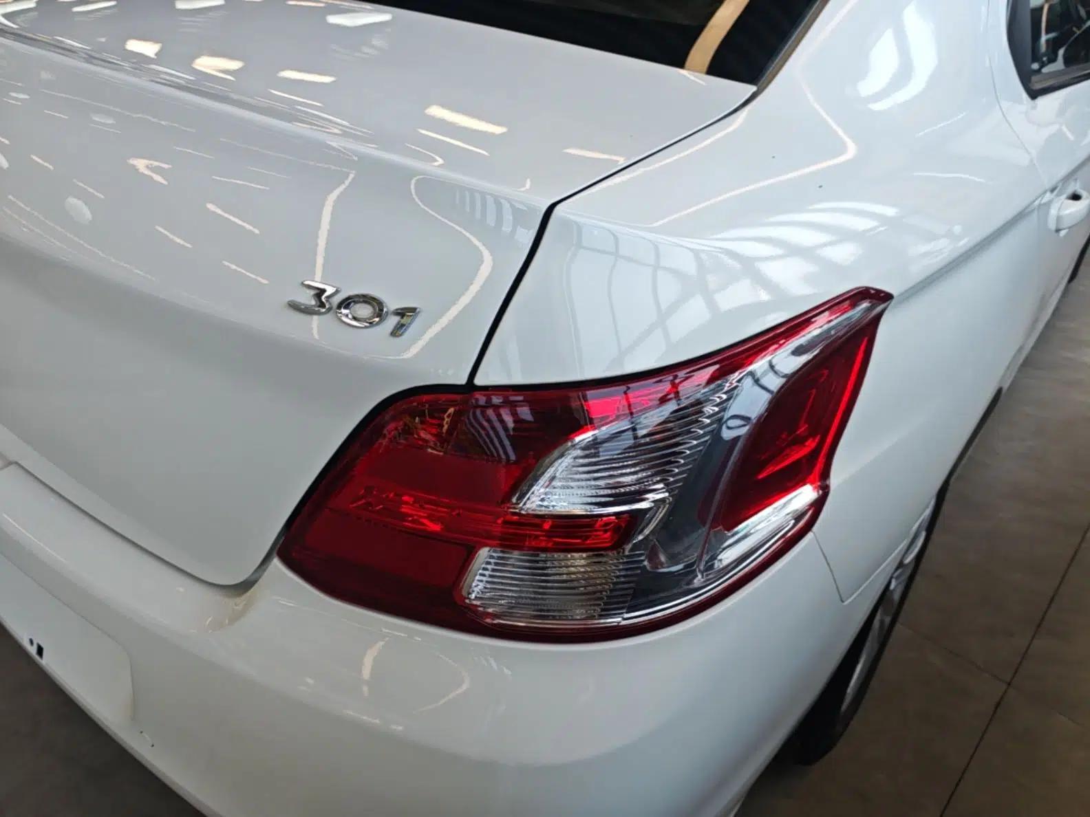 Peugeot 301 2014 1.6L Automatic Luxury Edition — миниатюра 9