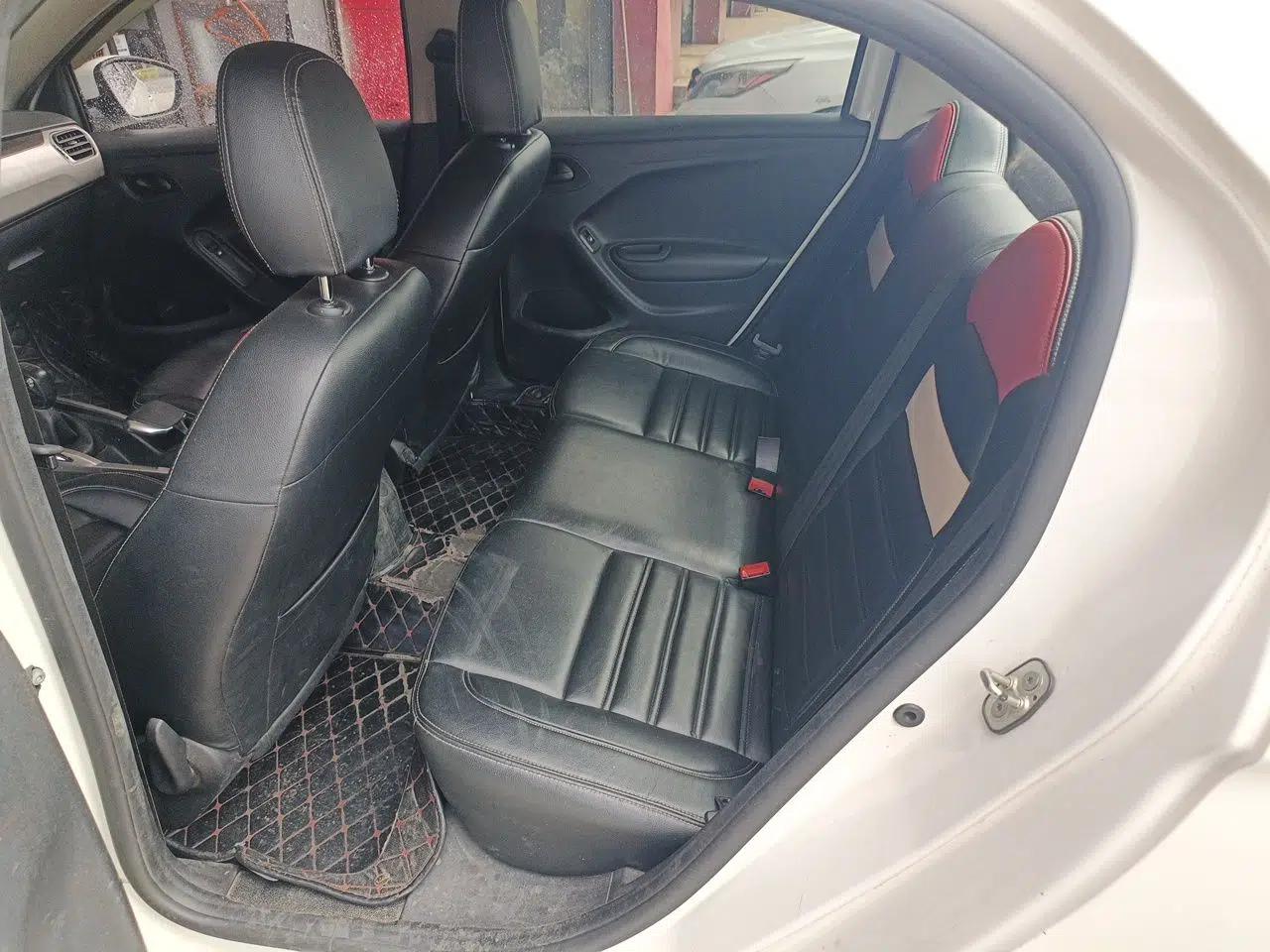 Peugeot 301 2017 1.6L Manual Comfort Edition — миниатюра 17