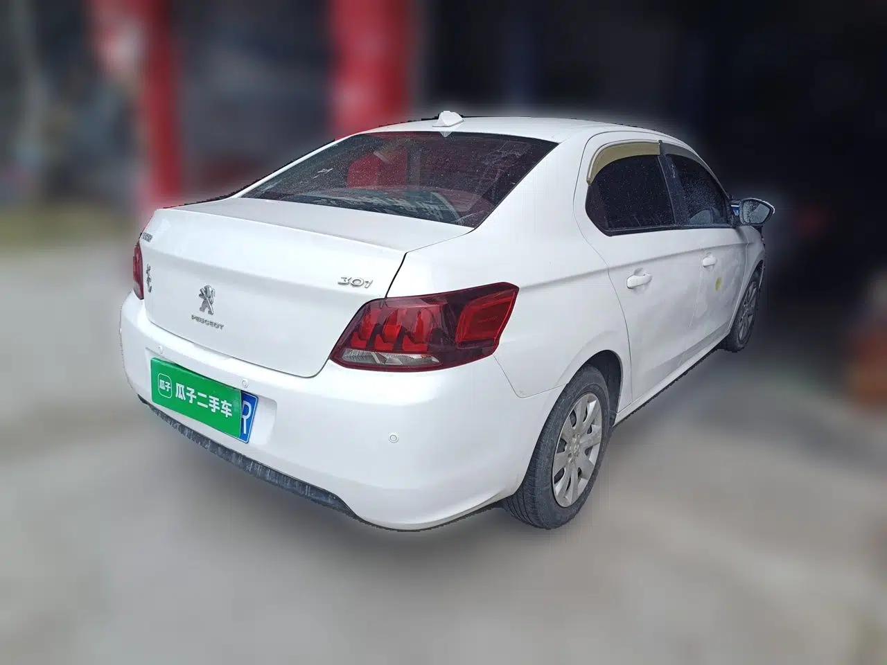 Peugeot 301 2017 1.6L Manual Comfort Edition — миниатюра 6