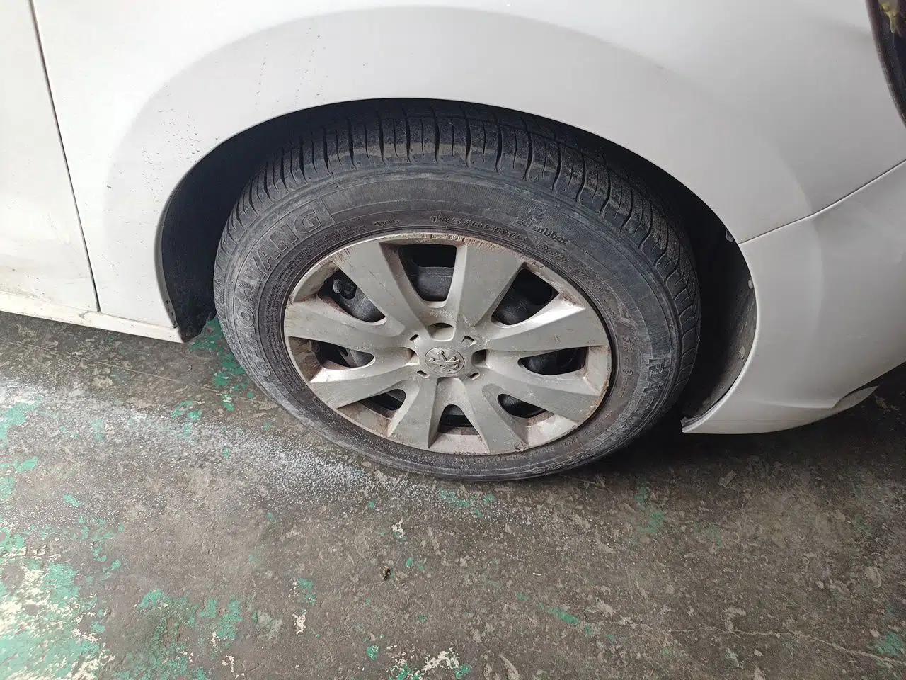 Peugeot 301 2017 1.6L Manual Comfort Edition — миниатюра 8