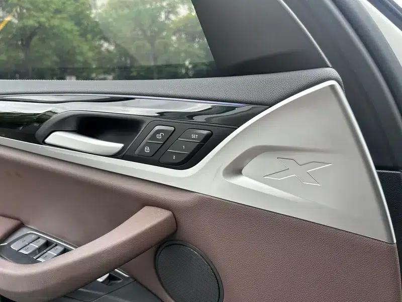 2022 BMW X3 xDrive25i M Sport Package — миниатюра 10