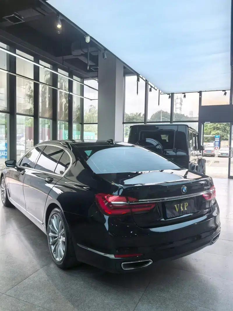 2016 BMW 7 Series 740Li Leading Edition — миниатюра 3